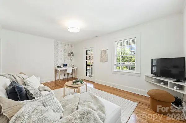 118 N Laurel AVE, Charlotte, NC 28207