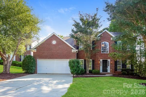 6804 Sweetfield DR, Huntersville, NC 28078