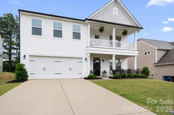 122 W Heart Pine LN, Statesville, NC 28677