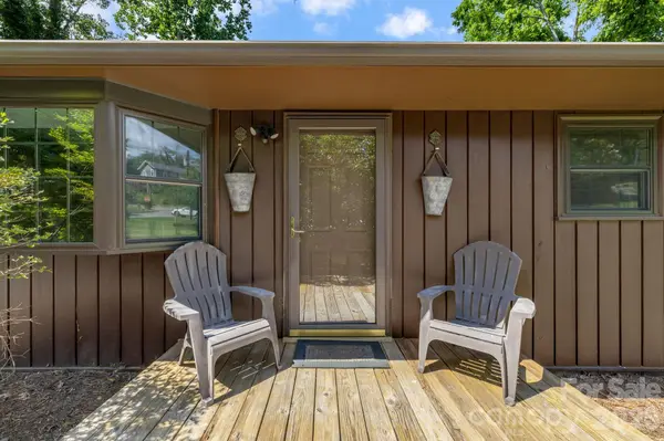 63 Baker PL, Asheville, NC 28806
