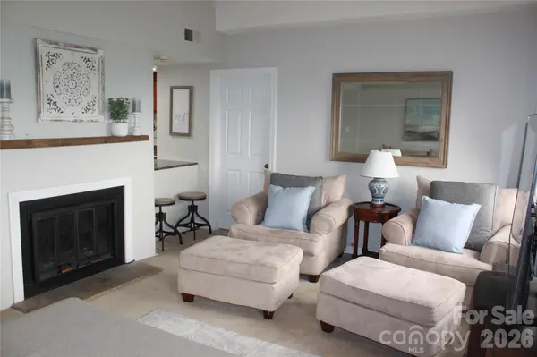 303 Sugar Top DR #2221, Banner Elk, NC 28604