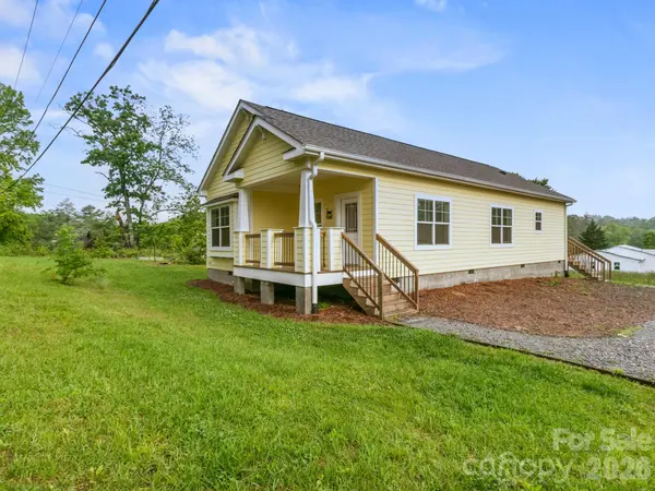 1508 Pennsylvania AVE, Hendersonville, NC 28739
