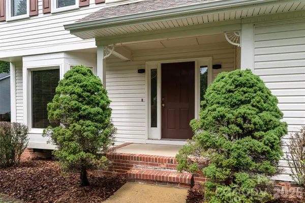 204 Windsor Forest CIR, Fletcher, NC 28732