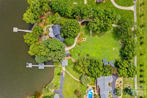 810 Fox Hollow LN, Salisbury, NC 28146