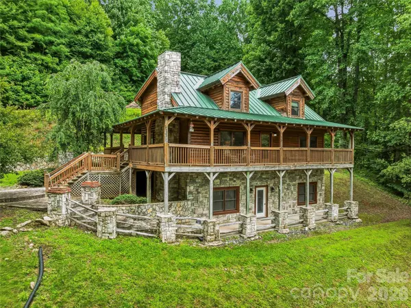961 Wilson Branch RD, Mars Hill, NC 28754