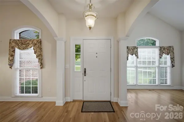 405 Woodridge DR SE, Lenoir, NC 28645
