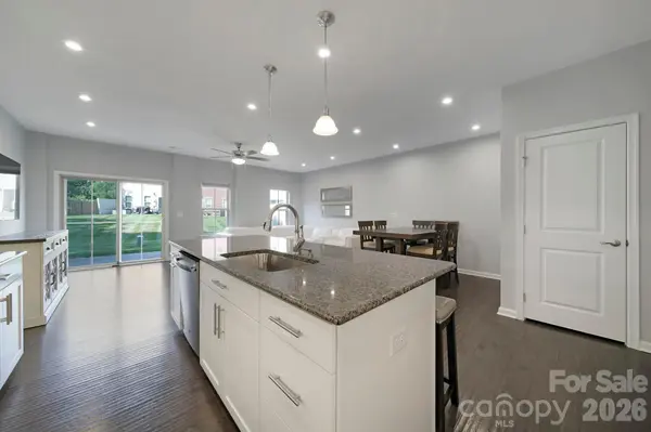 502 Park Meadows DR, Matthews, NC 28104