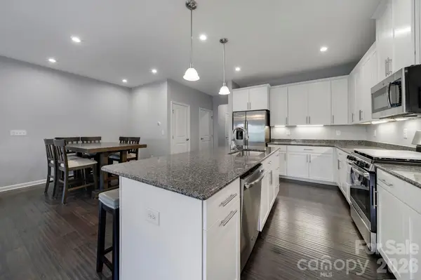 502 Park Meadows DR, Matthews, NC 28104