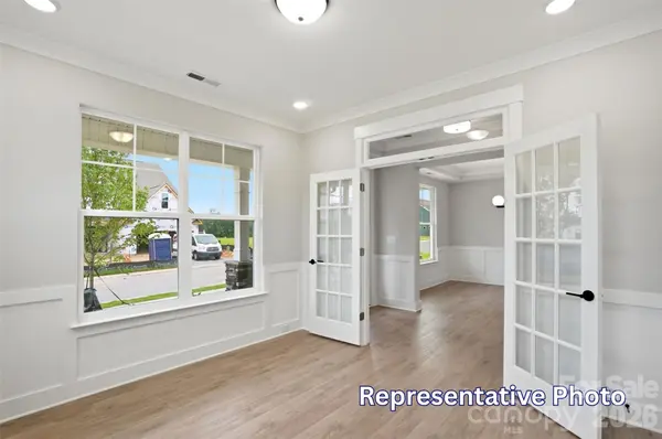2215 Caravan LN, Stanley, NC 28164
