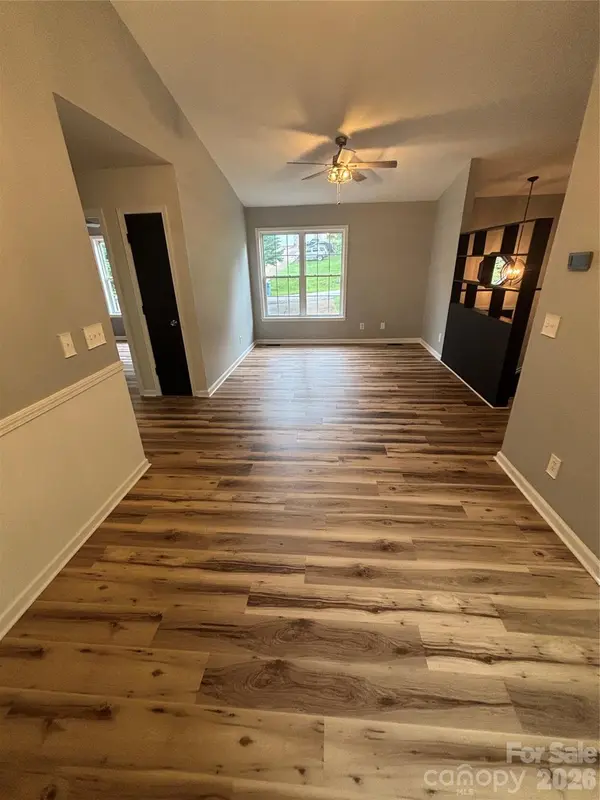 3253 Capital CT, Lenoir, NC 28645