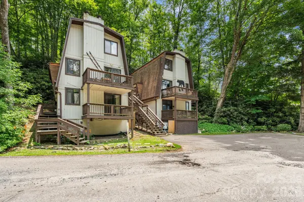 30 Creekside DR #A, Banner Elk, NC 28604