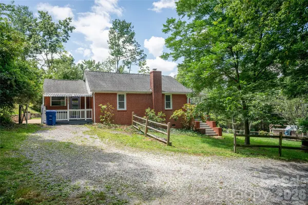 1271 Upper Brush Creek RD, Fairview, NC 28730