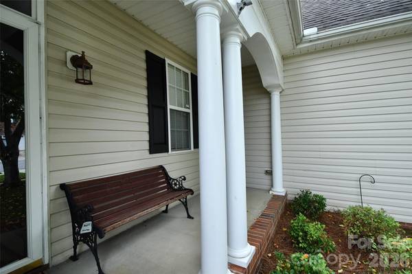 2525 Brook Stone DR, Clemmons, NC 27012