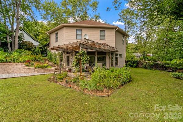 96 Woodrow AVE, Asheville, NC 28801