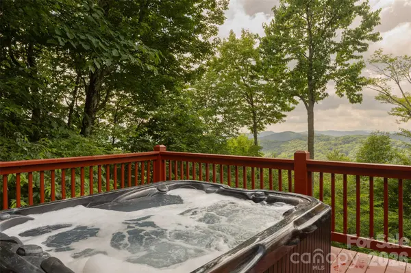 3182 El Miner DR, Mars Hill, NC 28754