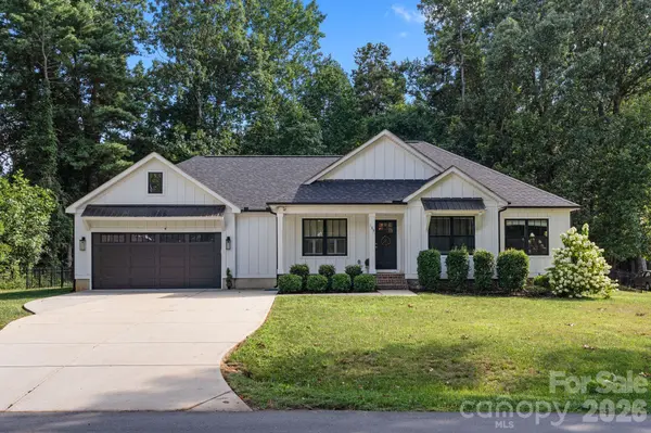 109 Logan LN, Belmont, NC 28012