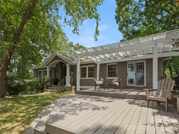 528 N Griffing BLVD, Asheville, NC 28804