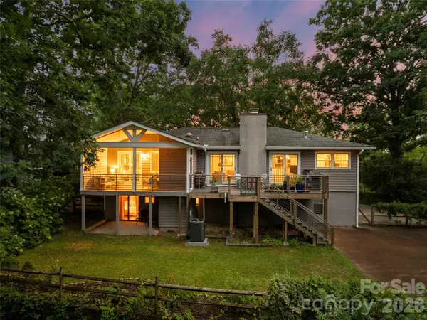 528 N Griffing BLVD, Asheville, NC 28804