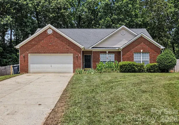 2922 Tallard LN, Charlotte, NC 28270