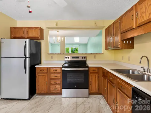 3404 Florham PL, Asheville, NC 28806