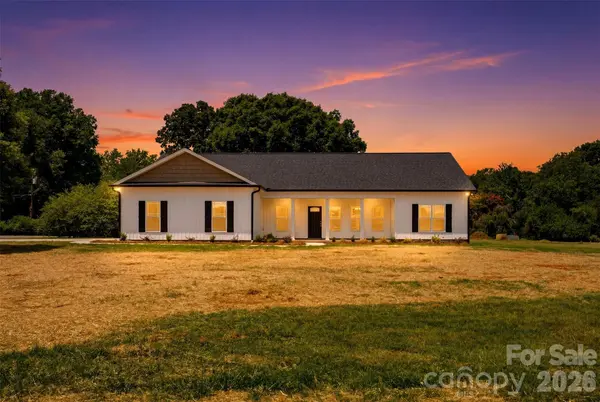 4489 Taylorsville Hwy HWY, Statesville, NC 28677
