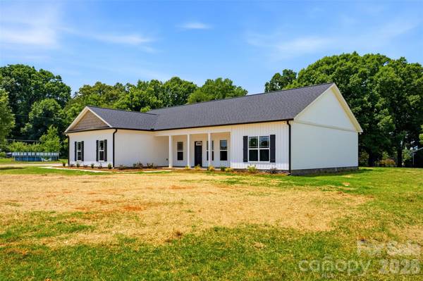 4489 Taylorsville Hwy HWY, Statesville, NC 28625