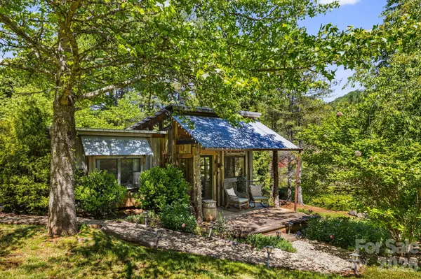 107  111 Hougie Heaven LN, Franklin, NC 28734