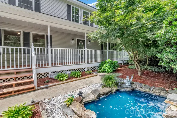 11 Aquarian WAY, Leicester, NC 28748