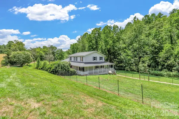 11 Aquarian WAY, Leicester, NC 28748