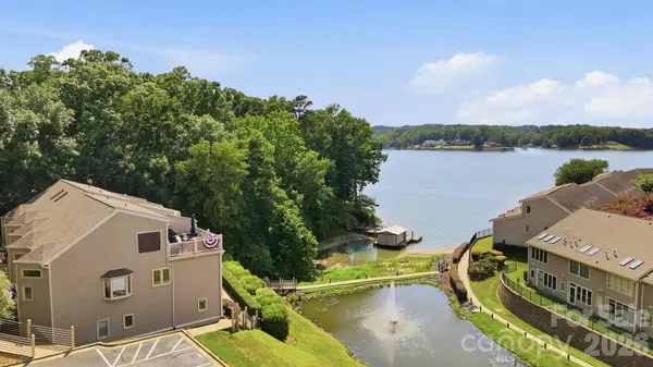 14612 Waterside DR, Charlotte, NC 28278