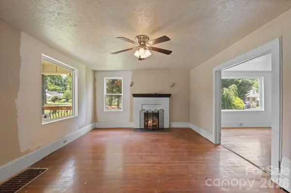 1434 S Main ST, Waynesville, NC 28786