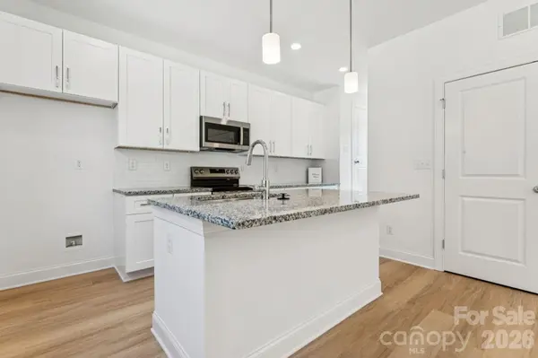 706 N 9th ST, Bessemer City, NC 28016