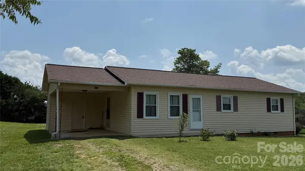 4072 Beach RD, Hudson, NC 28638