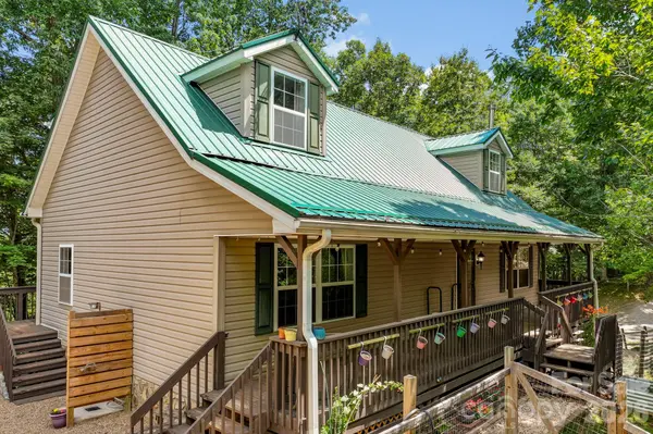46 Michele LN, Leicester, NC 28748