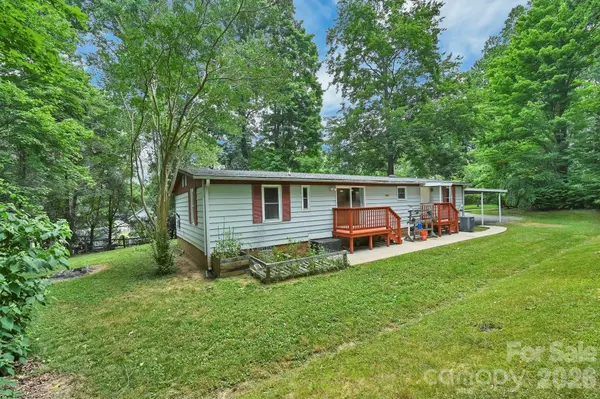 10 Canyon CV, Candler, NC 28715