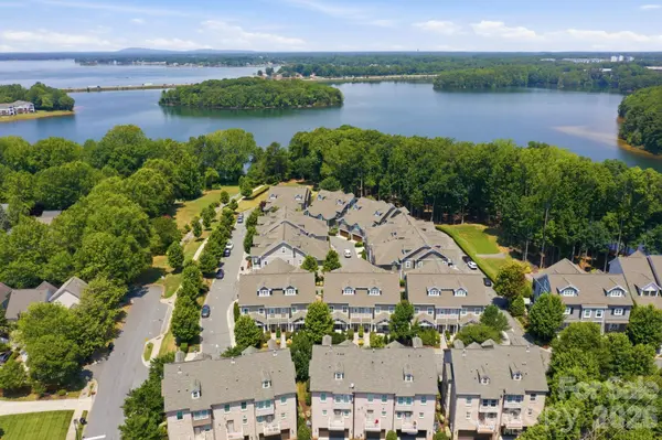 744 Amalfi DR,  Davidson,  NC 28036