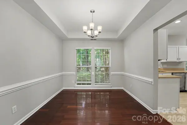 8716 Barrister WAY, Charlotte, NC 28216