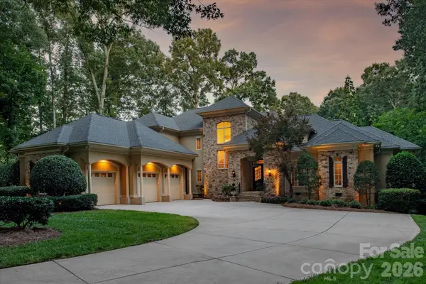 9117 Yellow Pine CT, Waxhaw, NC 28173
