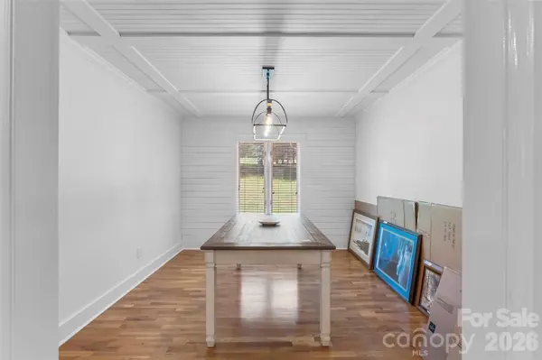 3735 Old Petra Mill RD, Granite Falls, NC 28630