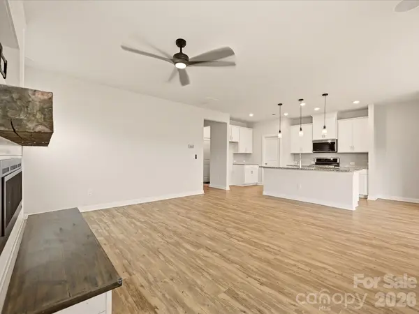 3826 Isenhour RD, Kannapolis, NC 28081