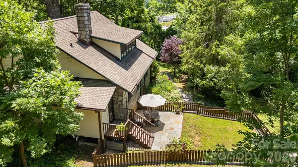 25 Saint Dunstans CIR, Asheville, NC 28803