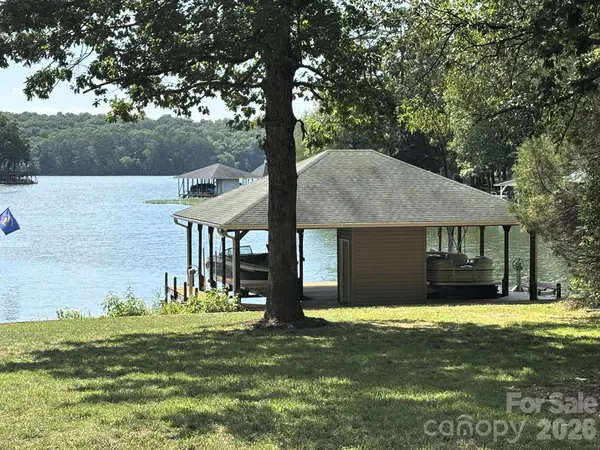 130 Canoe CT, Mount Gilead, NC 27306