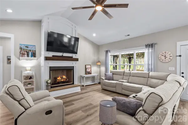 2512 Shuford RD, Lincolnton, NC 28092