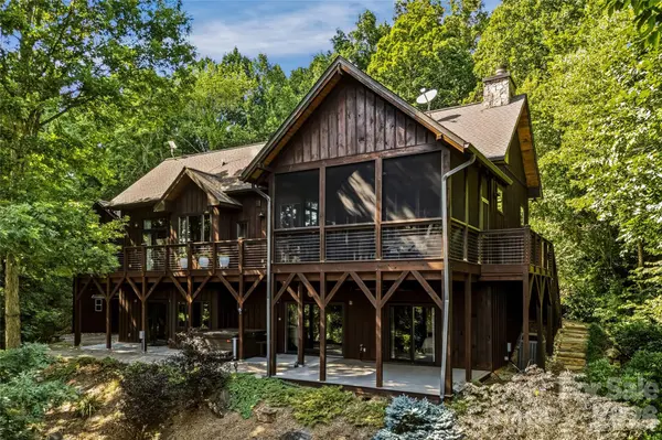 136 Merrills Ridge RD, Asheville, NC 28803
