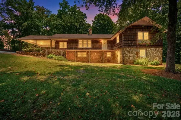 229 Rocky LN, Lincolnton, NC 28092