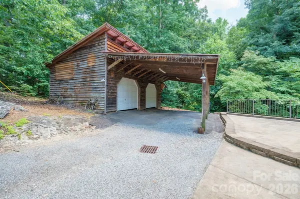 229 Rocky LN, Lincolnton, NC 28092