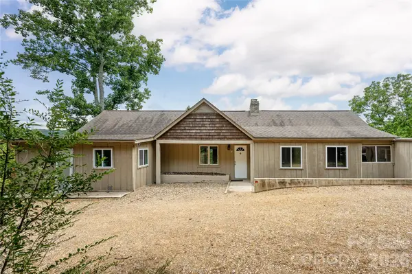 811 Town Mountain RD, Asheville, NC 28804