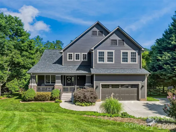 8 Old Farm House RD, Weaverville, NC 28787