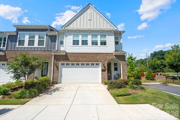 4135 Merkland LN, Charlotte, NC 28226