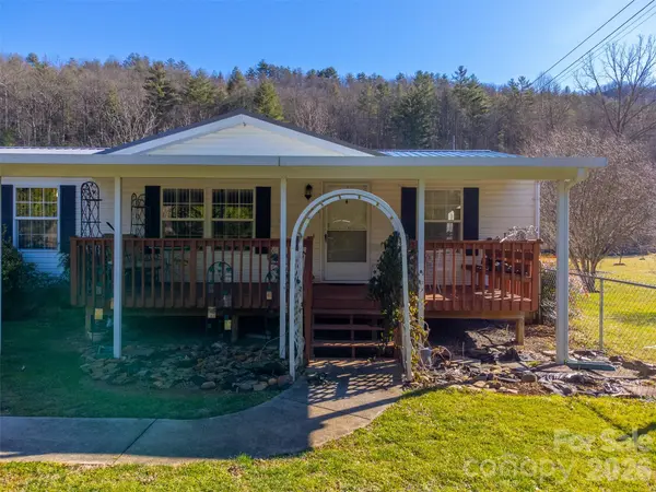 7581 Hwy 441 HWY S, Sylva, NC 28779